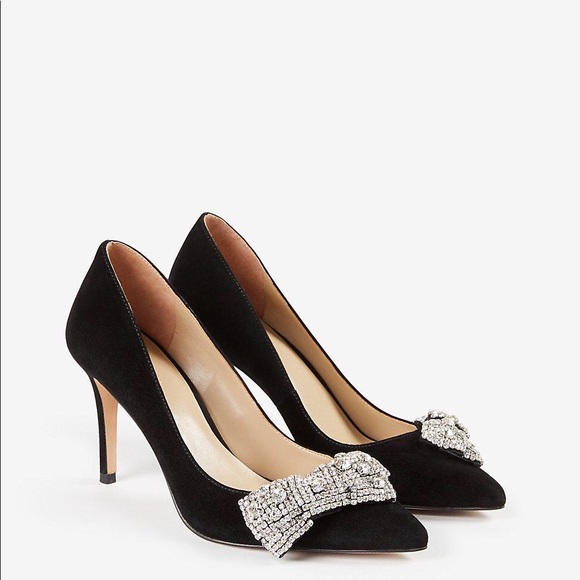 ann taylor black pumps